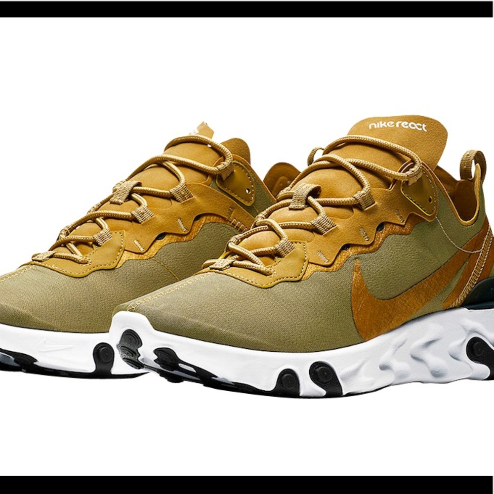 Nike Element 55